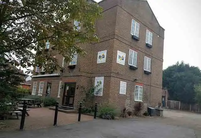 Ces Centre Of English Studies - Londra