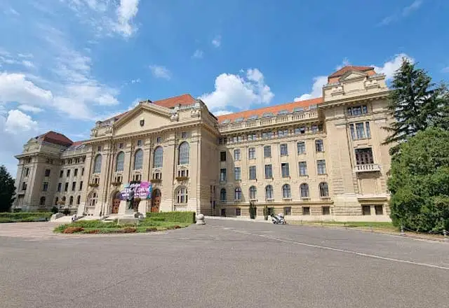 Macaristan