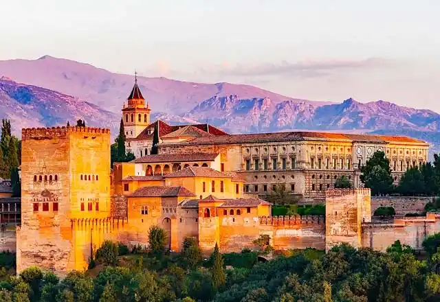 Granada Dil Okulları