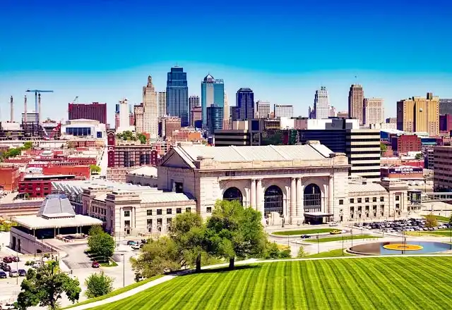 Kansas Language Schools